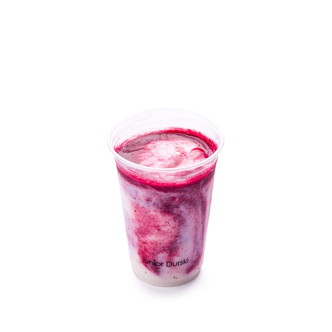 Frapê de Iogurte com Frutas Vermelhas e Leite Vegetal de Castanha P